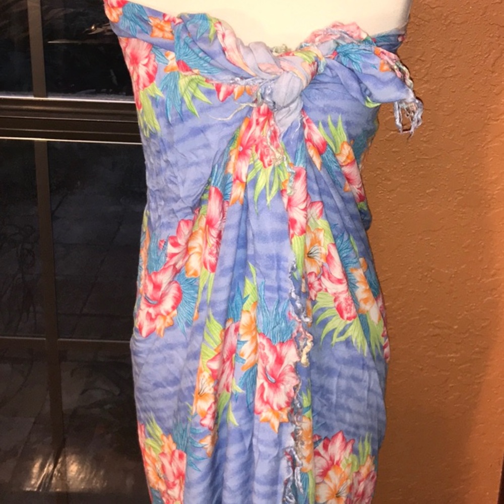 Sarong with fringe - Picture 2 of 2